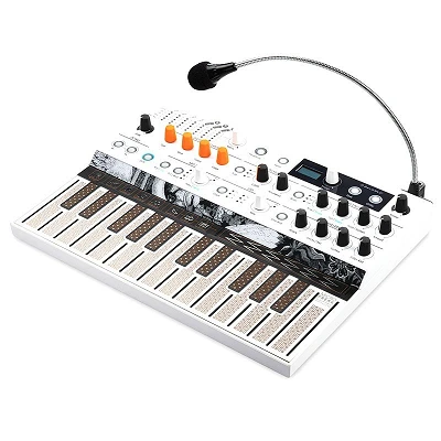 Arturia MicroFreak Vocoder Edition Angle