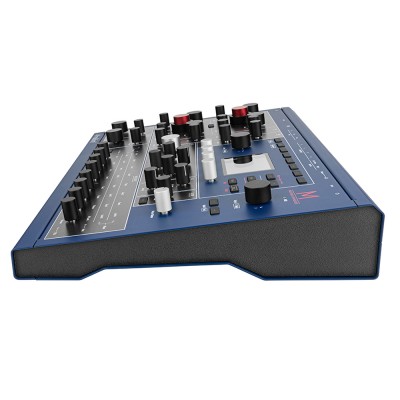 Waldorf M Wavetable Synthesizer Right