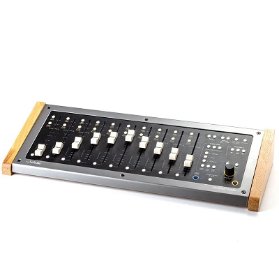 Zaor Softube Console 1 Base Oak Console 1 Fader