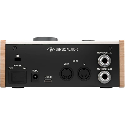 Universal Audio Volt 176 Rear