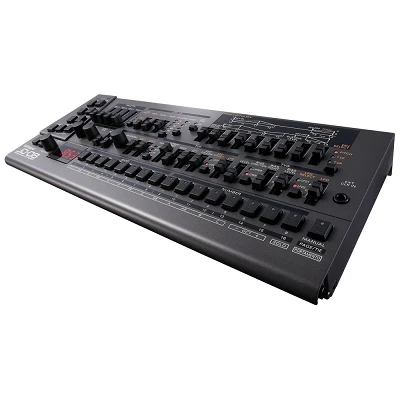 Roland JD 08 Angle