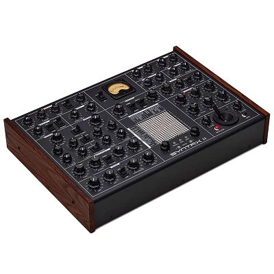 Erica Synths SYNTRX II Left Angle