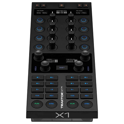 Native Instruments Traktor X1 MK3 Front Angle