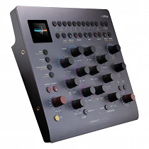 Console 1 Compact angle