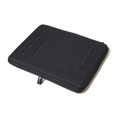 UDG Creator Laptop Shield Black 17" U8053BL
