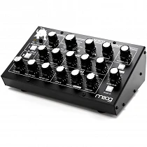 Moog Minitaur